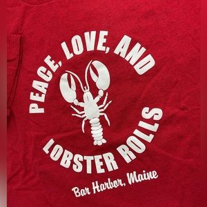 Peace Love and Lobsters 🦞 T-shirt
Bar Harbor Maine
Crimson Red  Size: L